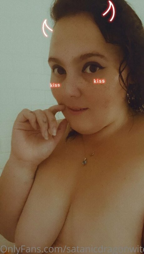 satanicdragonwitch エロティックなポルノスター 画像