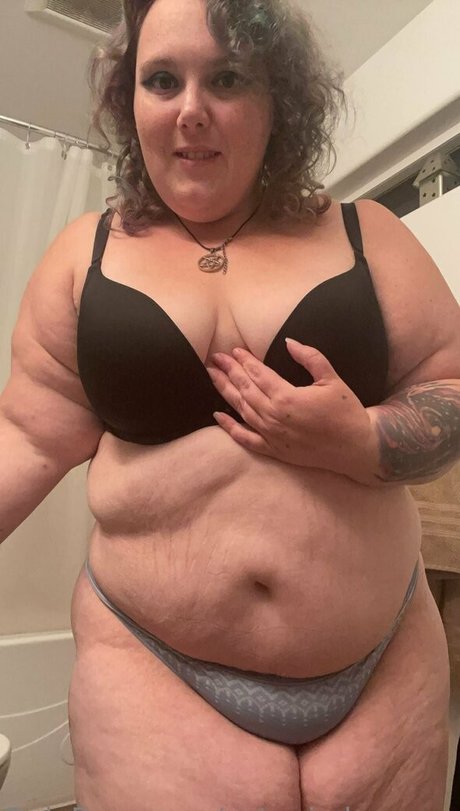 satanicdragonwitch ヌード女優 ギャラリー