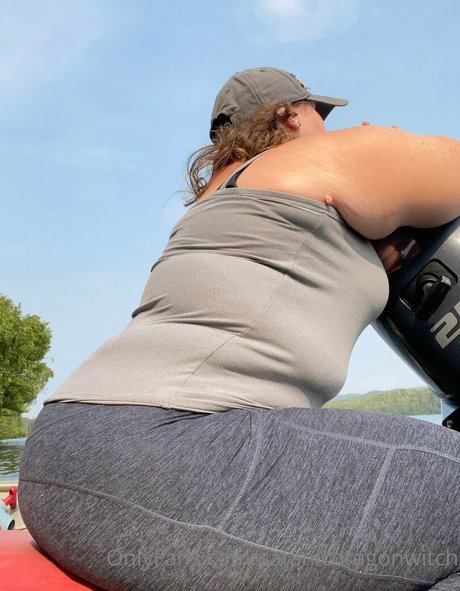 寝取られカップルオンリーファンズ アートヌード 写真