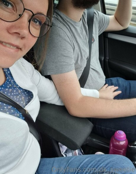 dk sweetie アダルトスター 写真