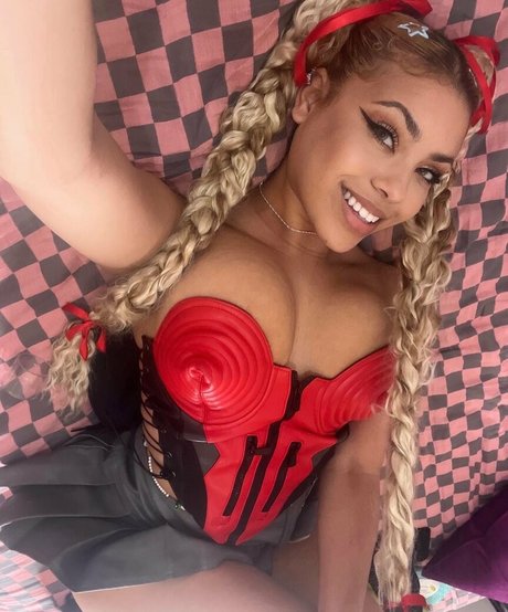 Rioadrianna アートポルノスター 画像