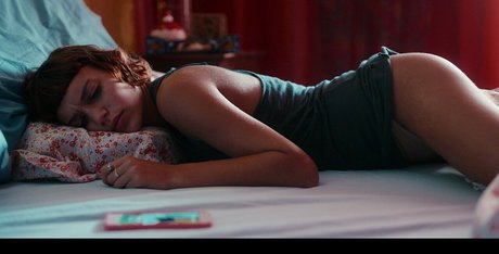 裸の女の子オンリーファンズ ベスト ギャラリー