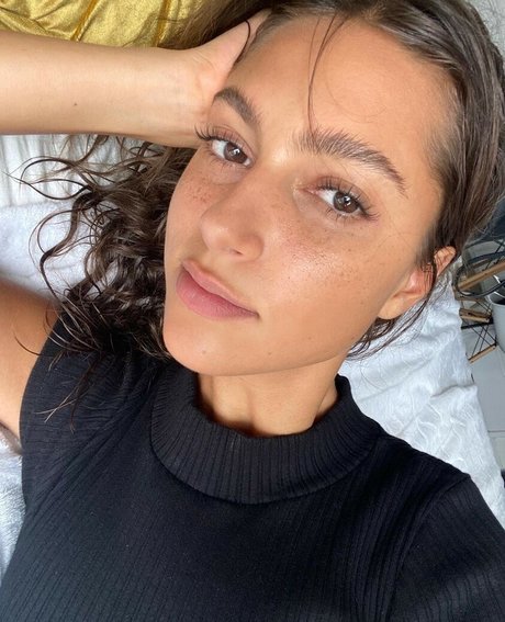 アナルオーガズム オンリーファンズ ポルノグラフィック 画像