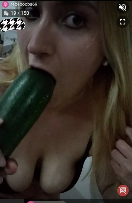 RebeBoobs69 素敵なポルノスター 写真