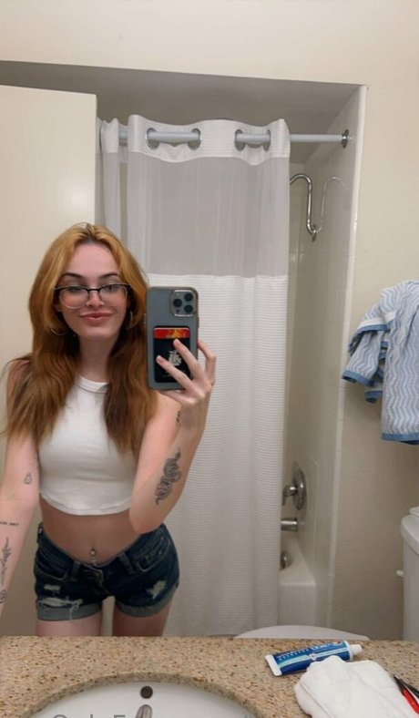 karsyngrayy ポルノモデル ギャラリー