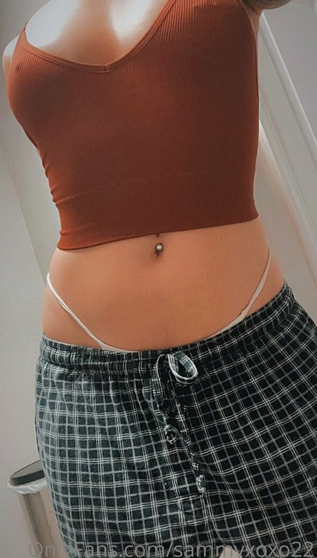 角質の女の子オンリーファンズ ホット裸 ギャラリー