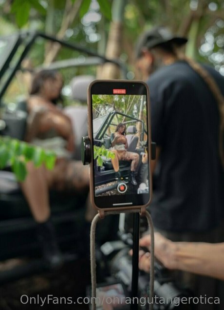 ohrangutangerotica 完璧なモデル 写真