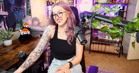 赤毛のPOV オンリーファンズ セクシーヌード 写真