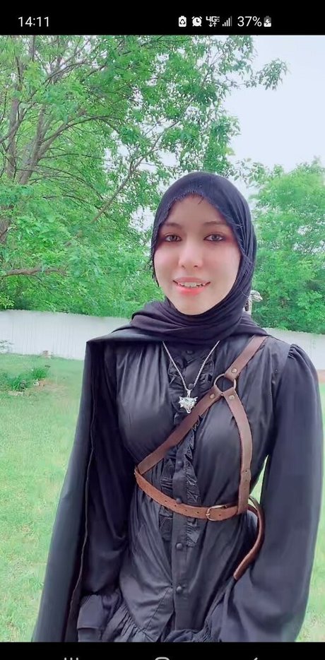 弁護士オンリーファンズ アートヌード ギャラリー