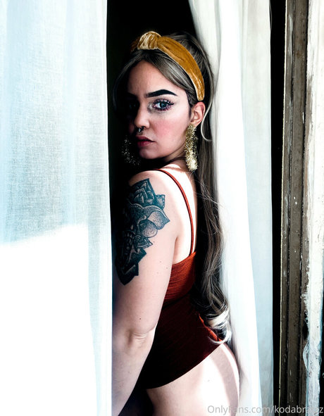 kodabratzz HDポルノスター 写真