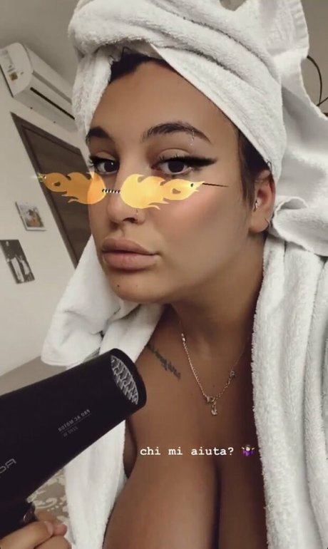 Alessia Barbarossa 素敵なモデル 写真