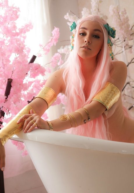 Hailie Rosie アダルトスター 写真