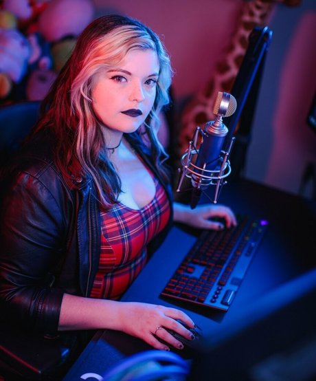 Meg Kaylee セックスモデル 写真