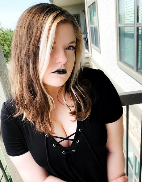 Meg Kaylee ポルノスター 写真