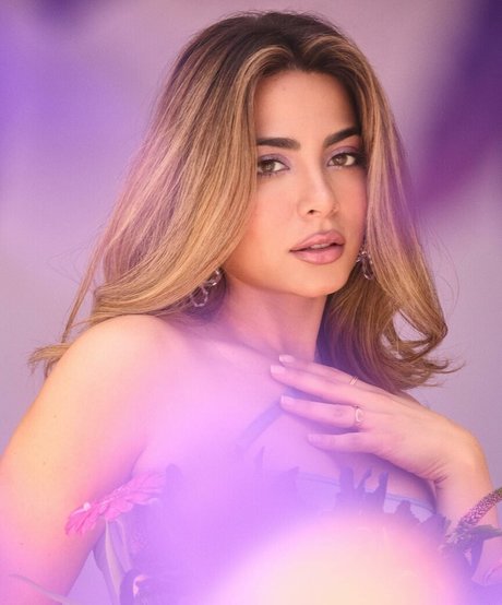 赤毛 中出し オンリーファンズ エロ ギャラリー