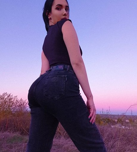 anattienn アダルトスター 写真