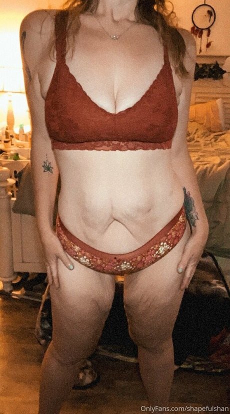 ソーシャルメディアインフルエンサーオンリーファンズ 素敵 画像