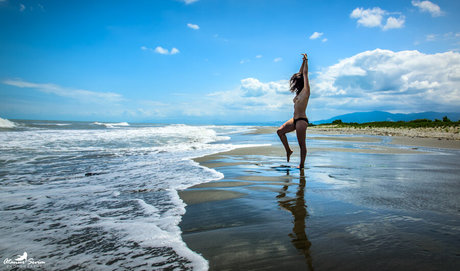 Lale Sezer 独占モデル ギャラリー