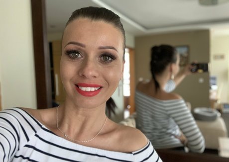 デカ尻ティーンオンリーファンズ 美しい裸 写真