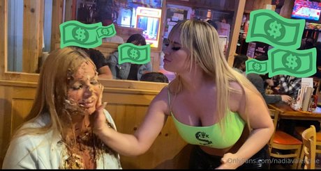 nadiavalentine ポルノモデル ギャラリー