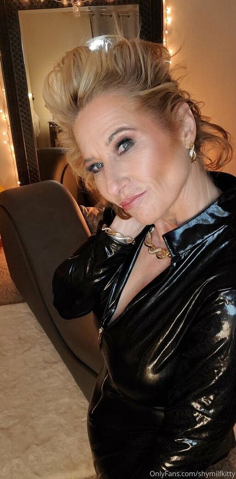 shy kitty ポルノスター xxx 画像