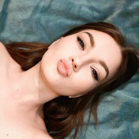 Bella Brian ヌード女優 画像