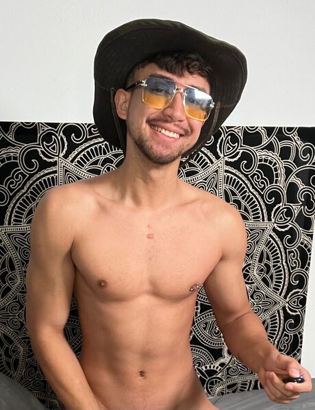 Scruffy Unhindged ポルノスター トップ 画像