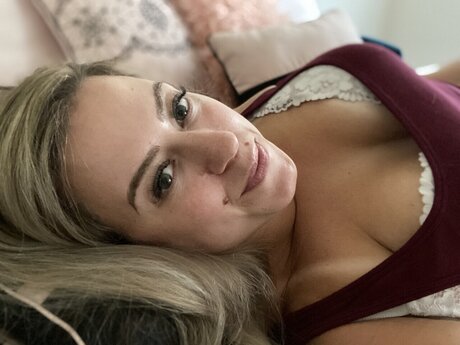 精子オンリーファン 無料ポルノ 画像