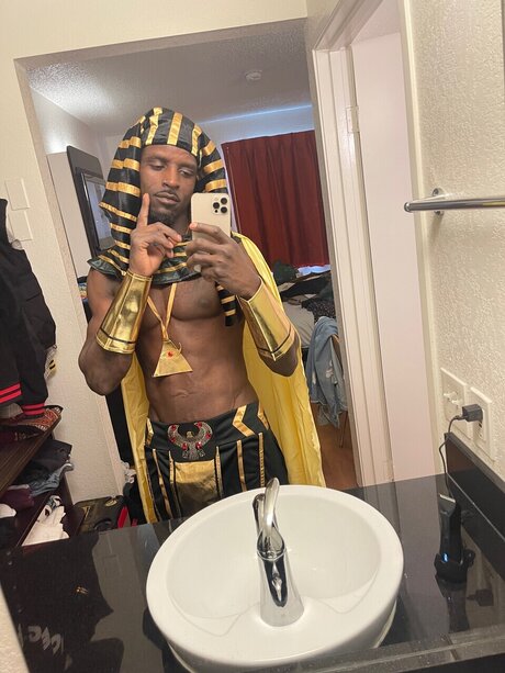 Dheavy 最高の女優 画像