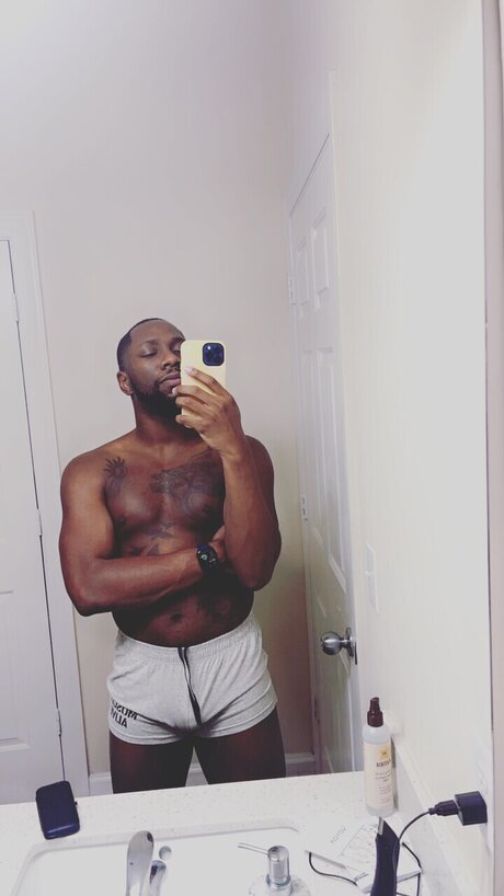 Top Tier ポルノモデル 写真