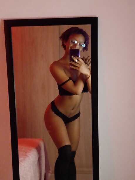 Melisa_ ポルノモデル 写真