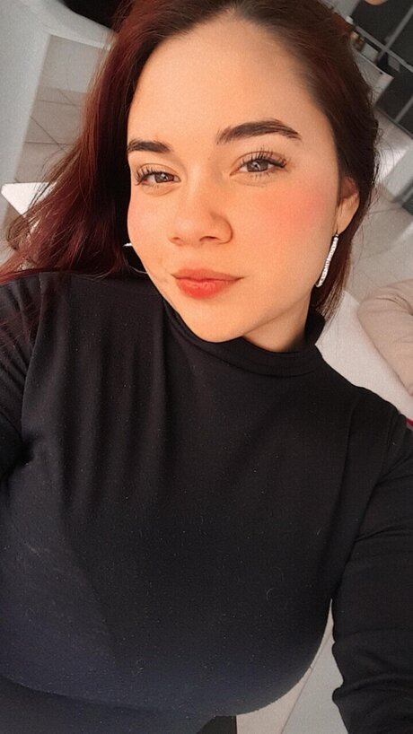 Yael 無料スター 写真