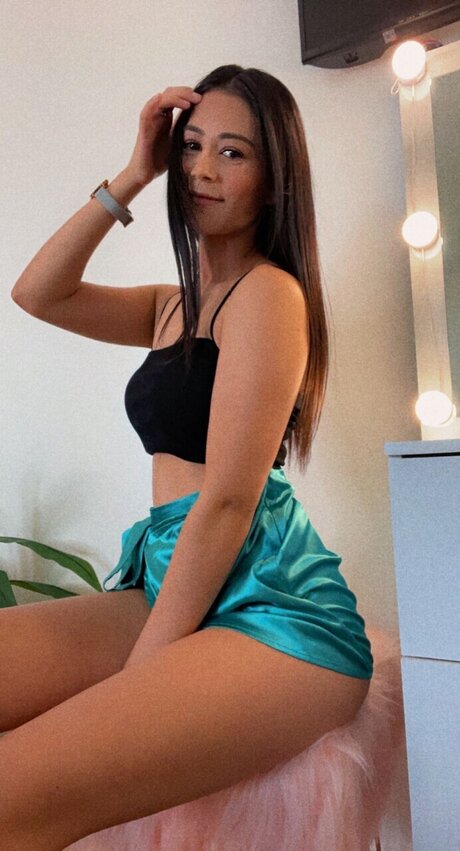 金髪ニューハーフオンリーファンズ パーフェクト 写真