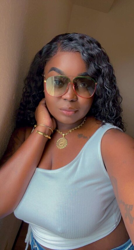 IslandGirl Shin スター 画像