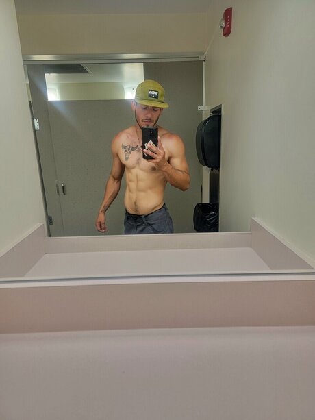 Carlos E 高品質女優 写真