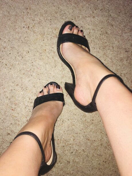 Caitlincumsxxx ポルノ女優 写真