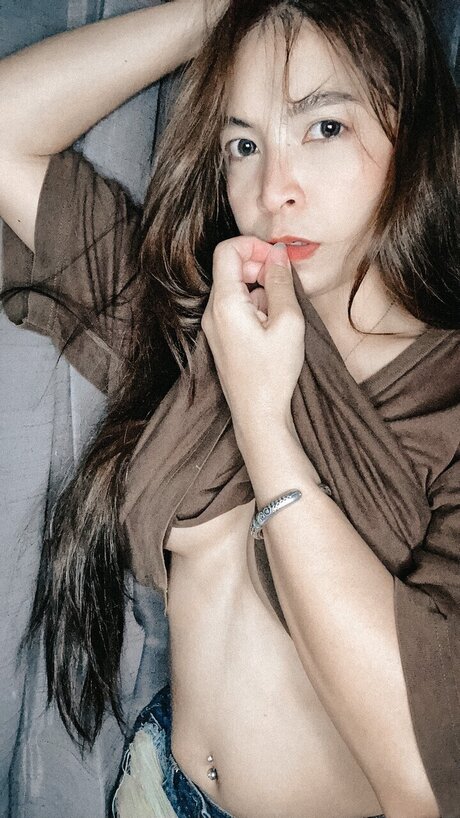 puiifai 独占女優 写真