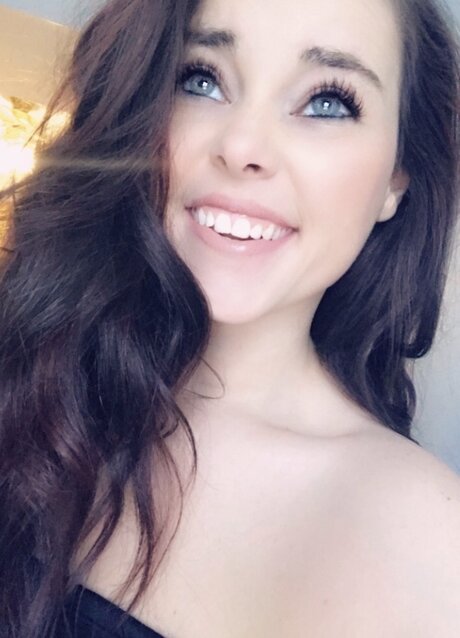 熟女の足オンリーファンズ 美しいポルノ 画像