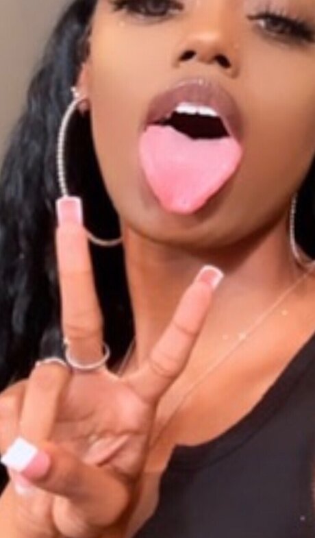 FellatioFairy ポルノモデル 画像