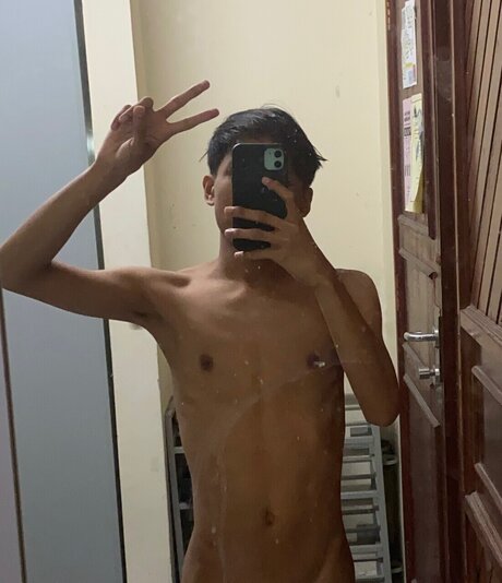 sacrediman ホットなポルノスター 写真