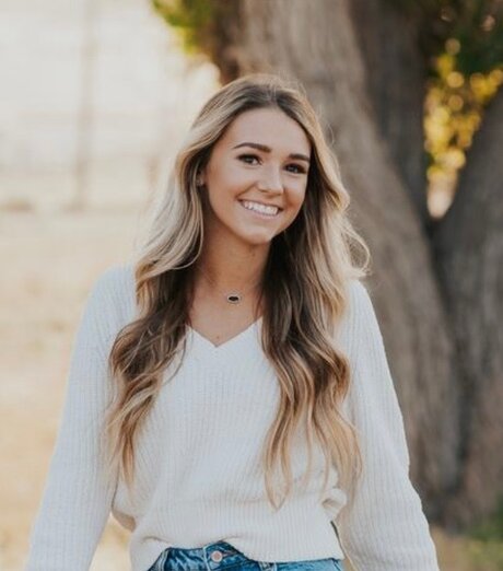 bella james かわいいモデル ギャラリー