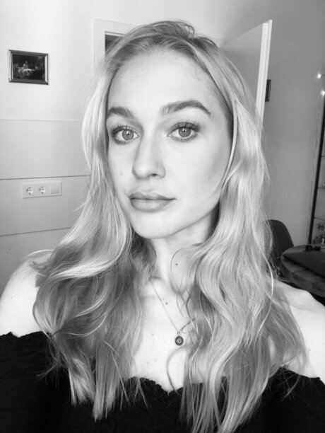 svenjavonwrese トップポルノスター 画像