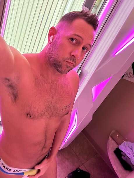 Anthonyxbarrett ポルノスター 画像