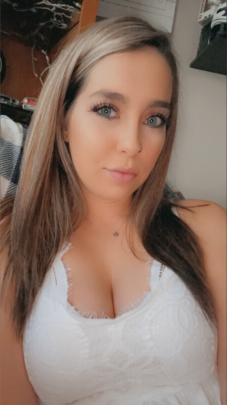 Britney Logan 素敵な女優 写真