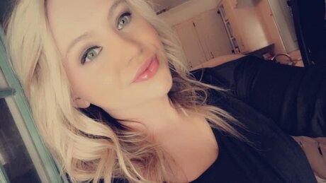 Raelynn トップモデル 画像