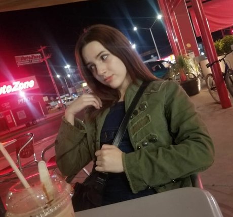 Nelly Mendez 高品質女優 写真