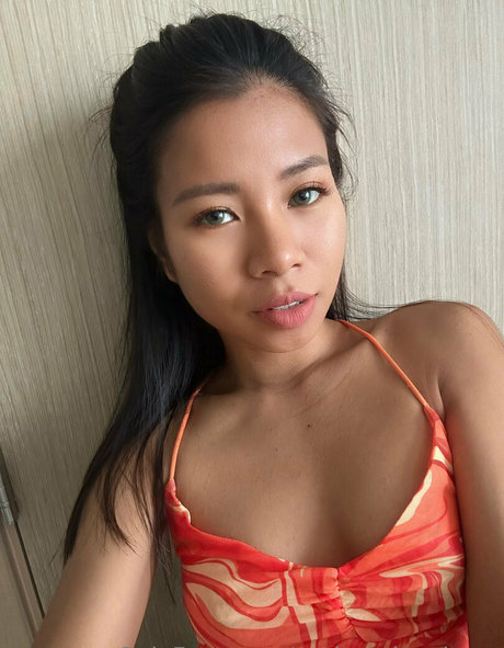 petiteasianchaya プロフィール写真