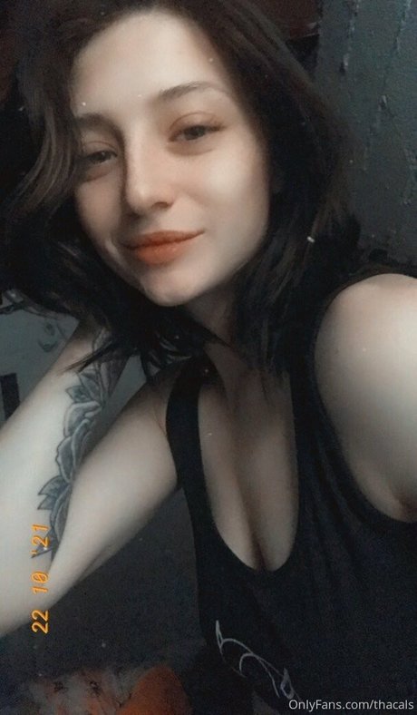 thacals ポルノスター 画像