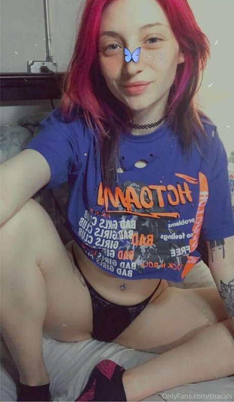 thacals 裸のモデル 写真