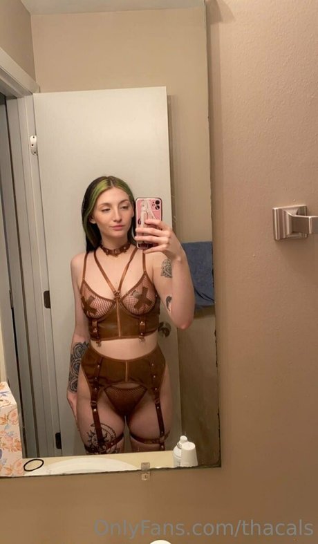 thacals かわいいモデル 画像